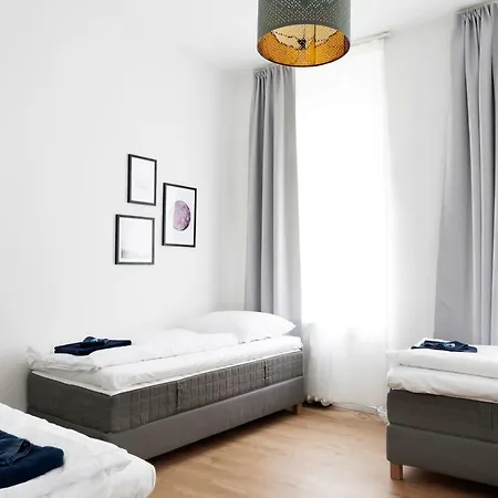 Greif By Rockchair L Superhost Status L 2 Bedrooms Boxspringbeds In Center - Cozy Family & Business Flair Welcomes You! Apartman Berlin